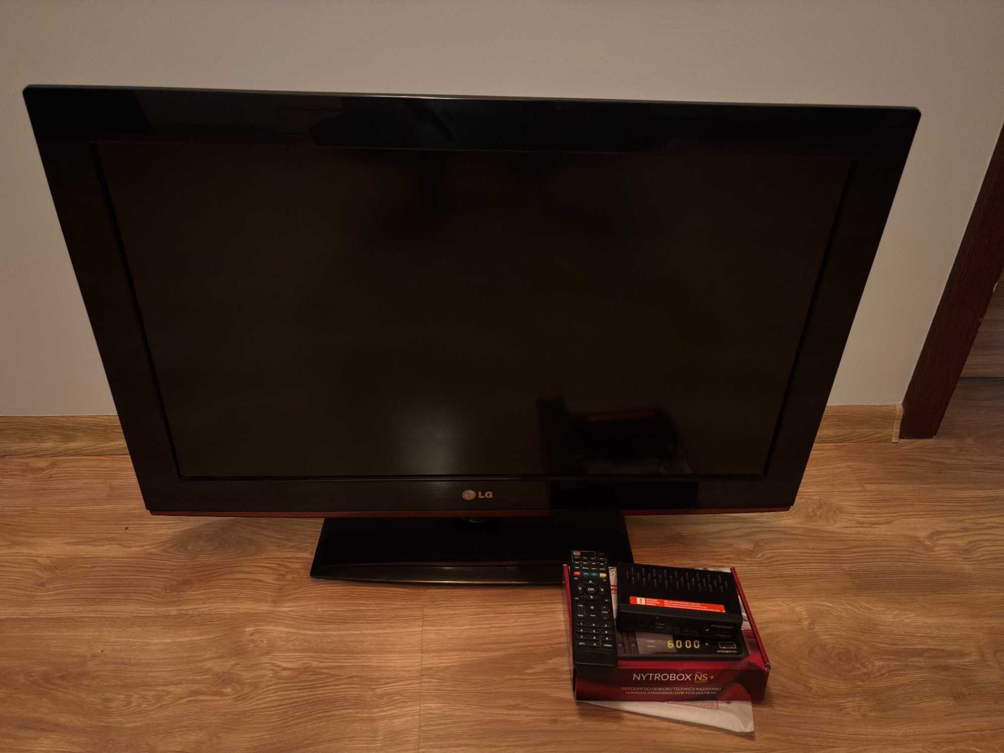 Telewizor LG 32LD350 32 cale + dekoder do DVB-T2