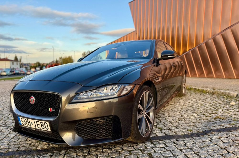 Jaguar XF Sport 3.0 380KM