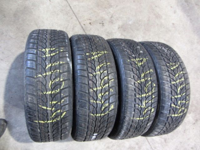 Bridgestone blizzak lm-32 215/45/20