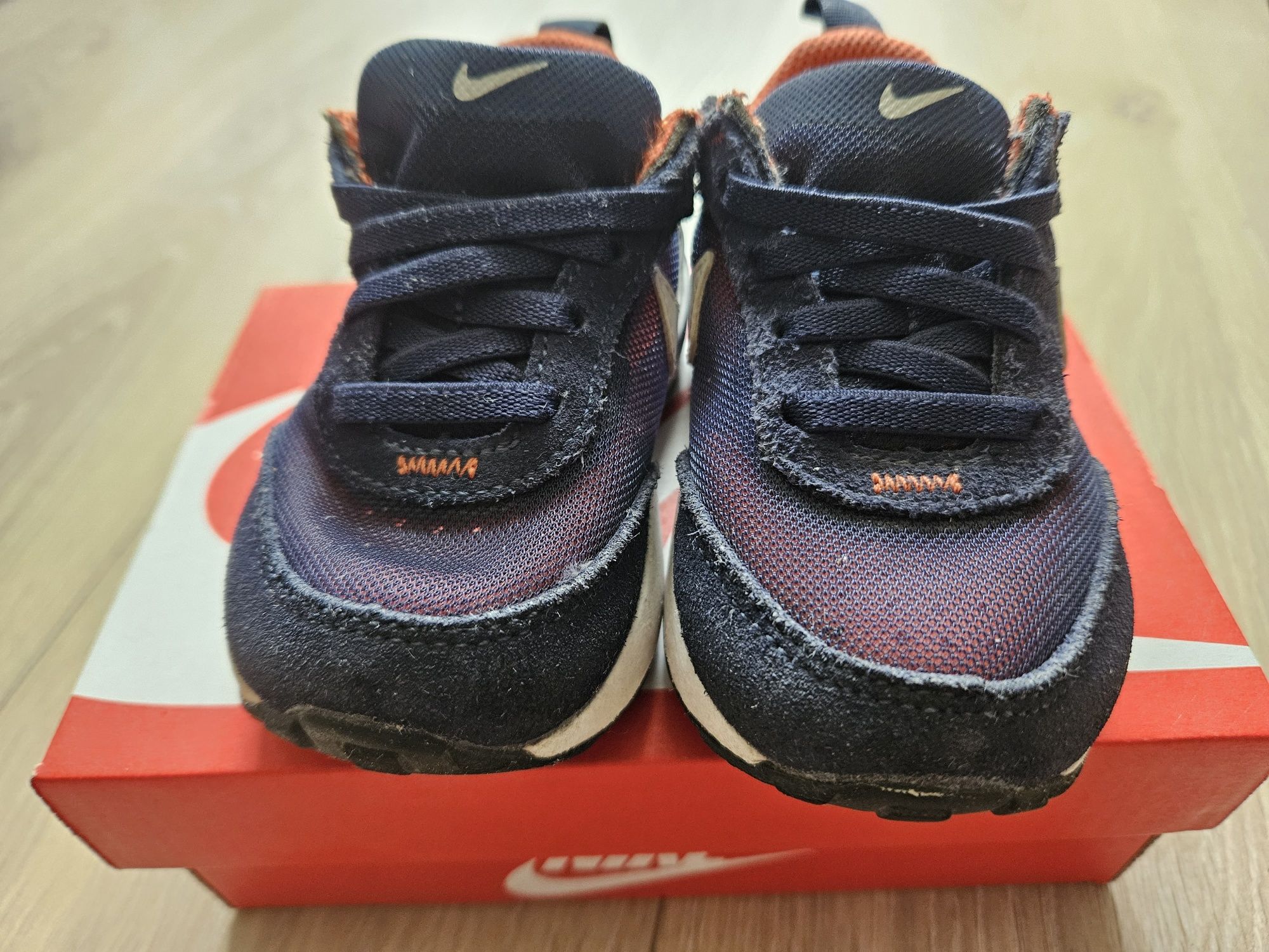 Sneakersy dziecięce, buty sportowe Nike, półbuty