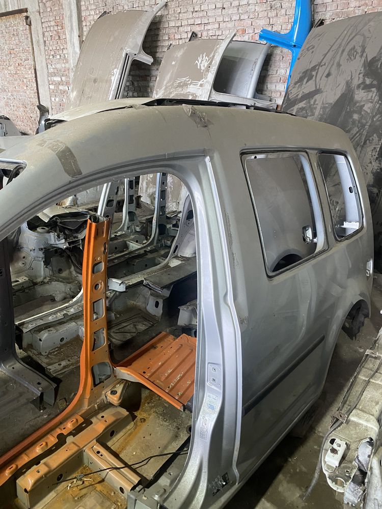 Боковина Четверть Кузов Caddy розборка
