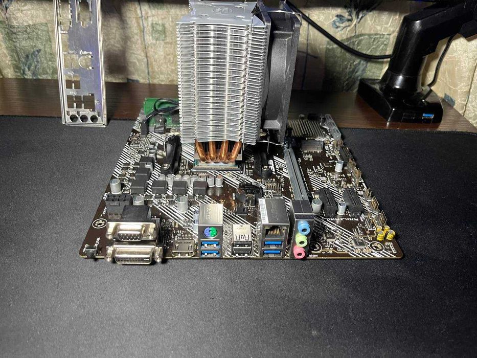 Комплект AM4 Ryzen 3 2200g, Asus B450M-K II, 8gb ddr4 2666MHZ, Башня