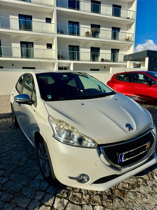 Peugeot 208 50mil KM reais