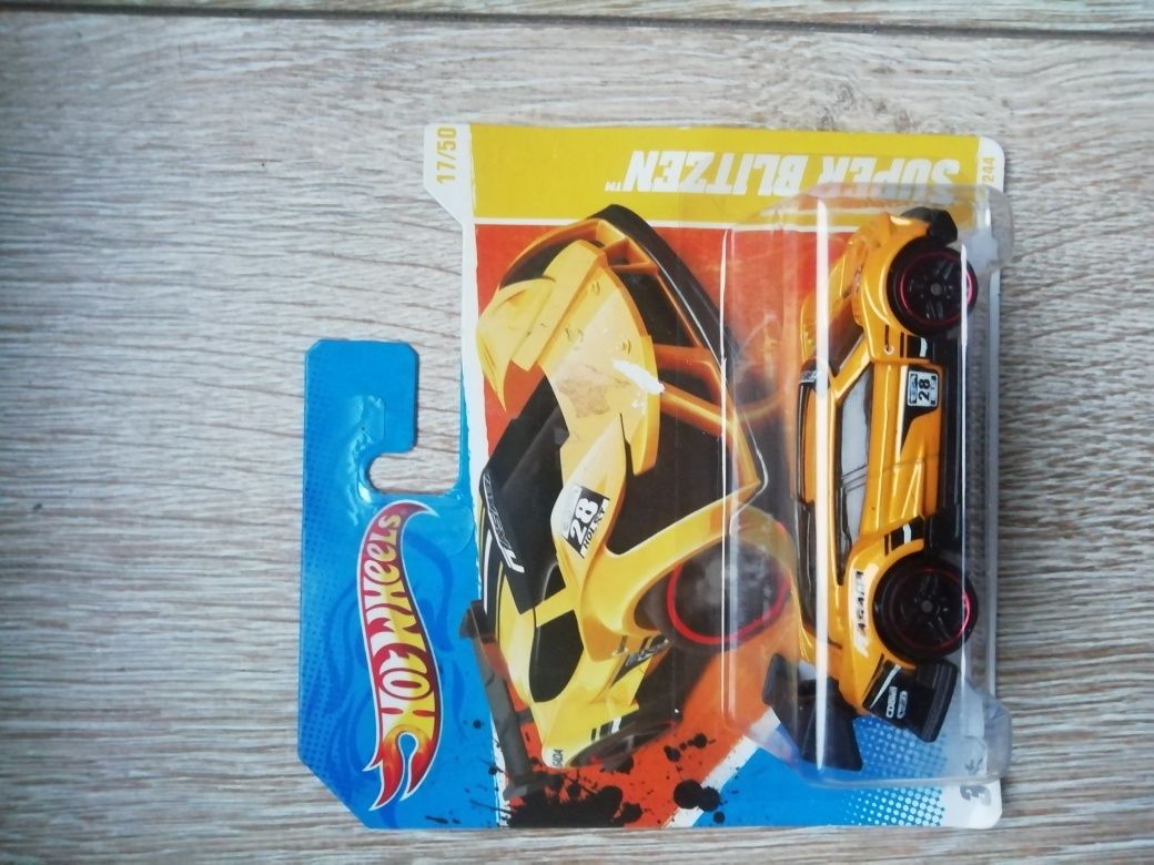 Hot wheels autko super blitzen / samochód 17/50 2011 hot whels