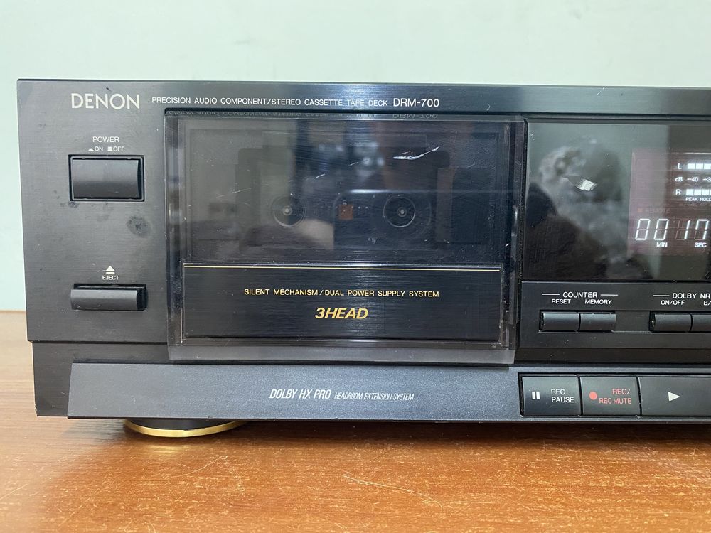Касетна дека Denon DRM-700