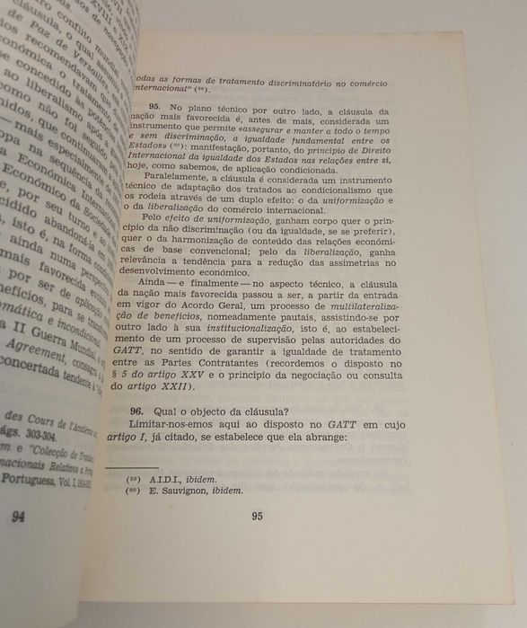 Comunidade económica Europeia e Direito Aduaneiro, de António Queiroz