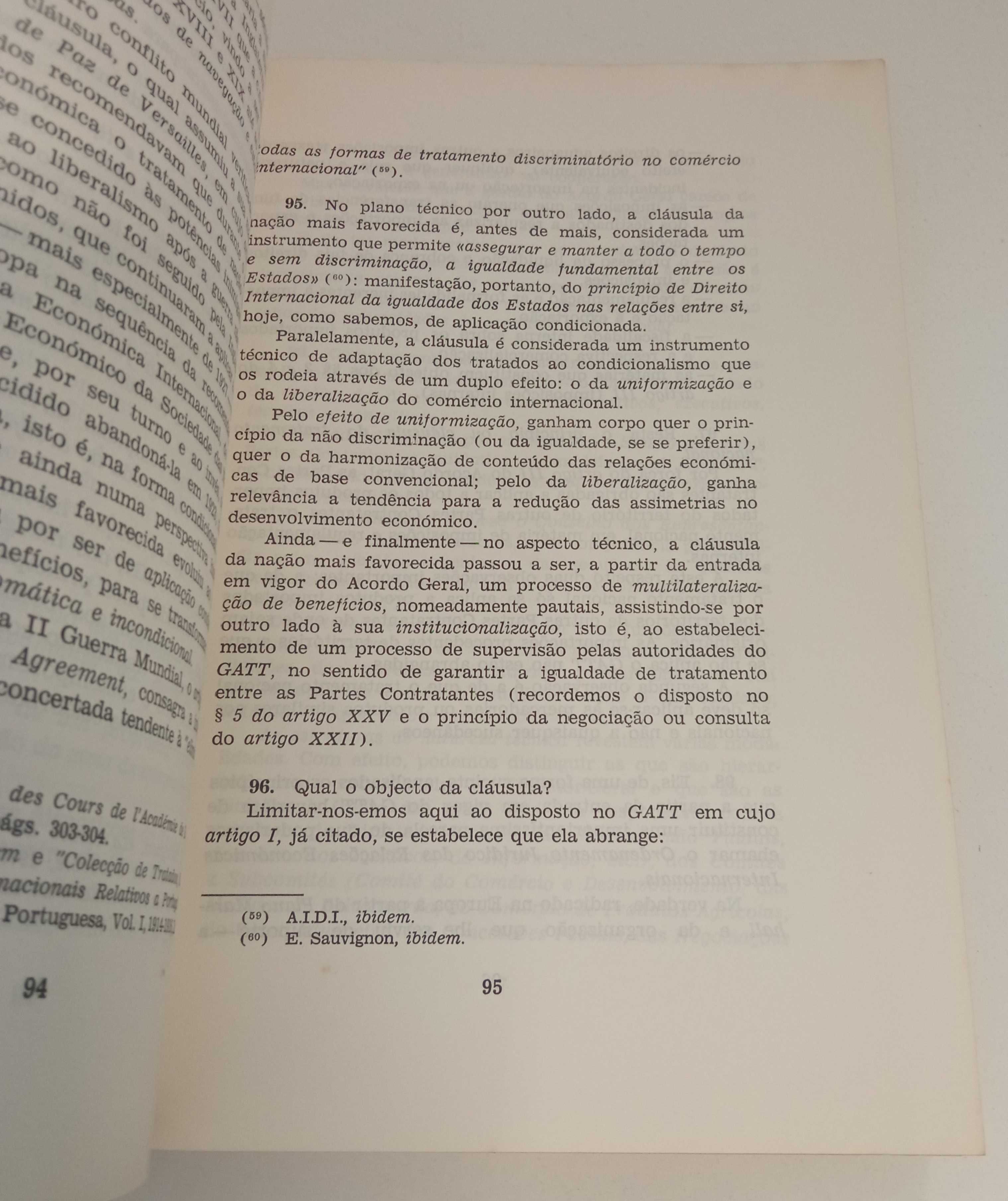 Comunidade económica Europeia e Direito Aduaneiro, de António Queiroz