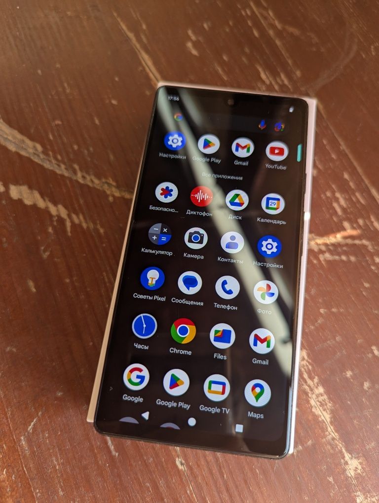 Смартфон Google Pixel 6A  6/128GB Neverlock в отличном состоянии