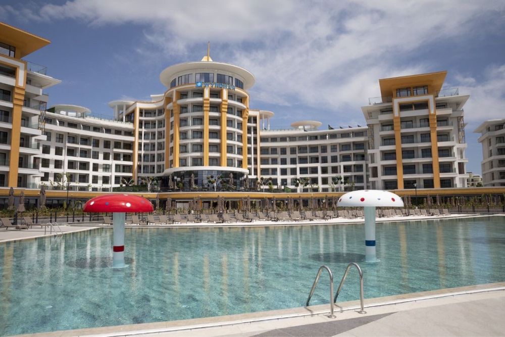 Аланія комплекс Azura Worid світ в якому хочется жити