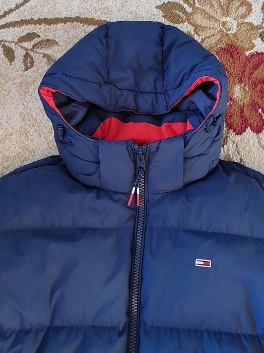 Чоловічий  дутий пуховик фірми TOMMY Jeans