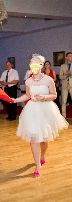 Suknia ślubna ecru krótka