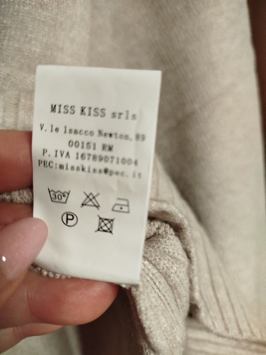 Śliczny golfik damski ciepły 50%viskose rozmiar XL Nowy