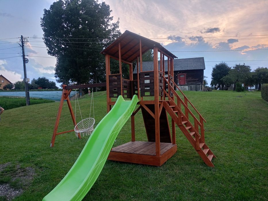 Domki dla dzieci, Place zabaw