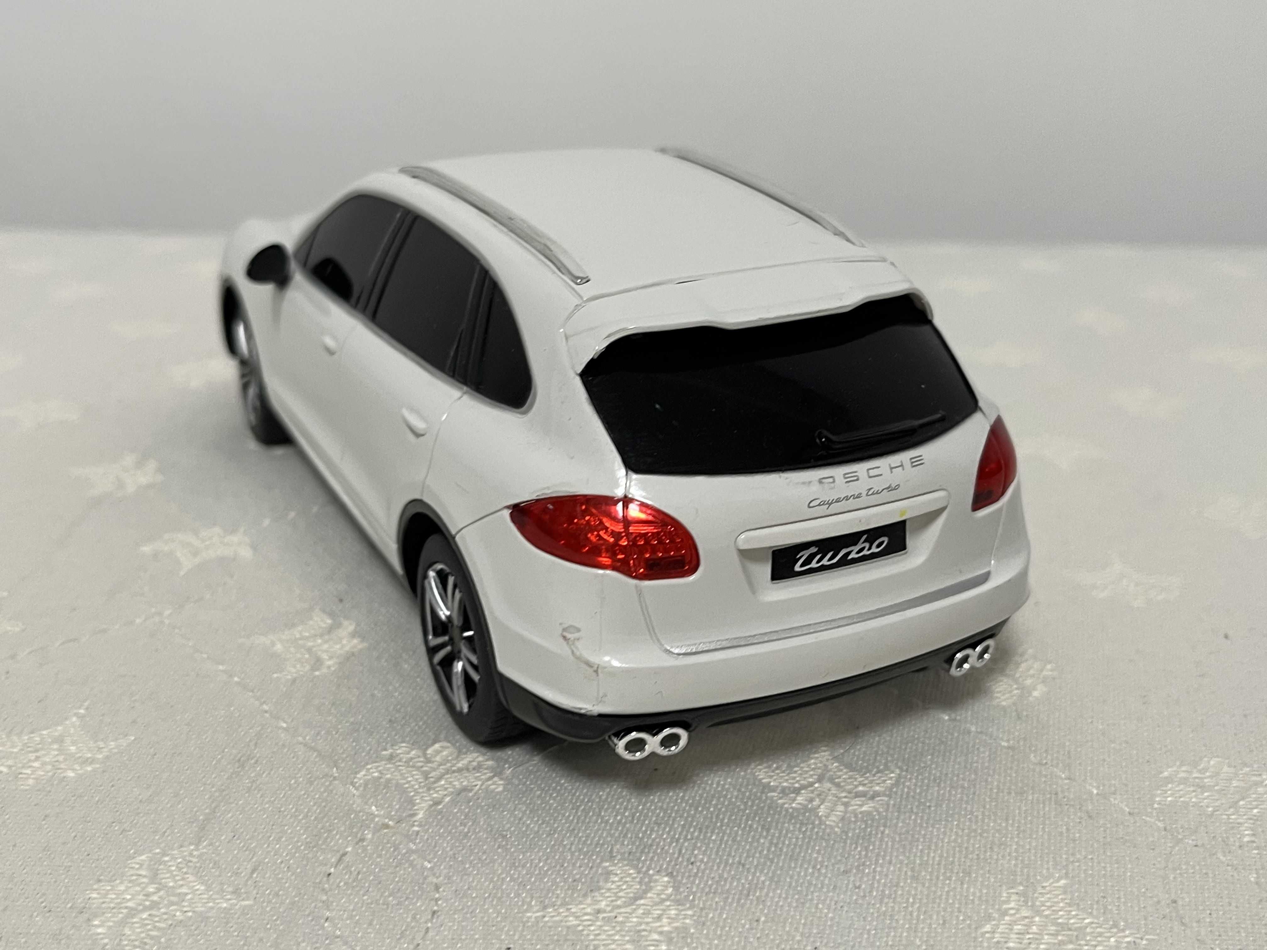 Porsche Cayenne Rastar białe auto zdalnie sterowane