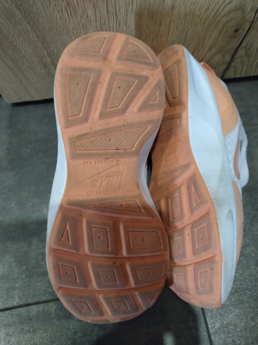 Sneakersy Nike WearAllDay rozmiar 28