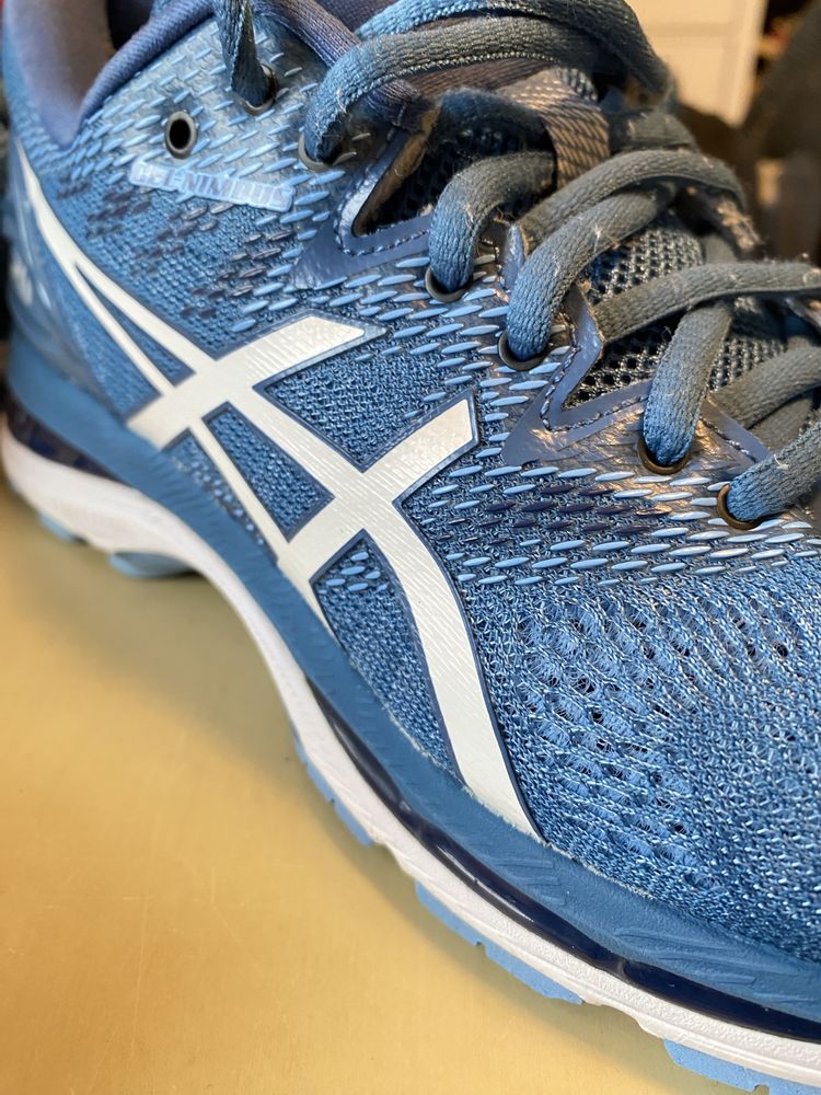 Sportowe buty Asics Gel-Nimbus