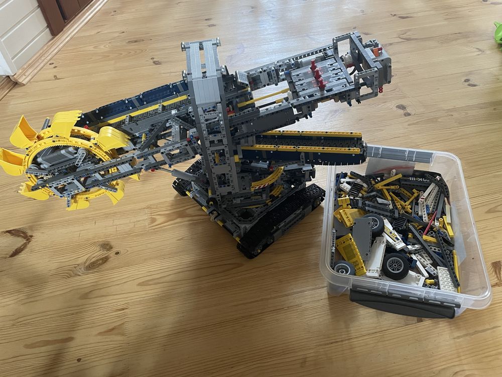 Lego Technic оригінал 42055   , 42025 , 42066