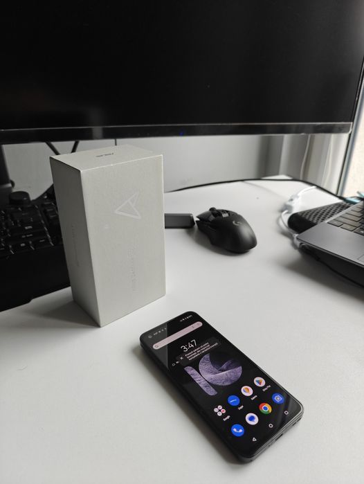 Telefon Asus ZenFone 10 8/128 GB czarny jak nowy