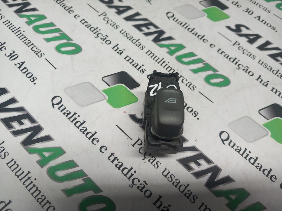 Comando / botão / interruptor vidros trás esquerdo VOLVO V40 Combi (VW