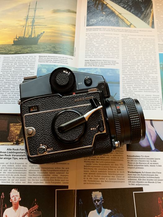 Mamiya 645 1000s з обʼєктивом Mamiya-Sekor C 80mm f/2.8