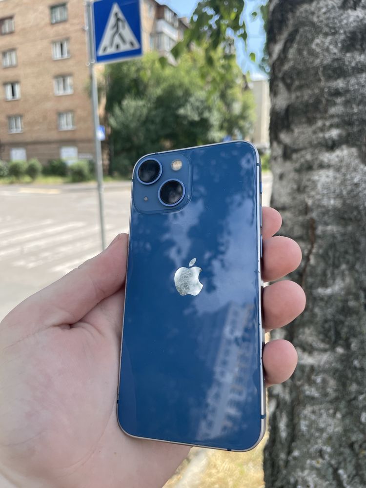 Продам iphone 13 mini 256 gb (айфон 13 мини 256 гигабайта)