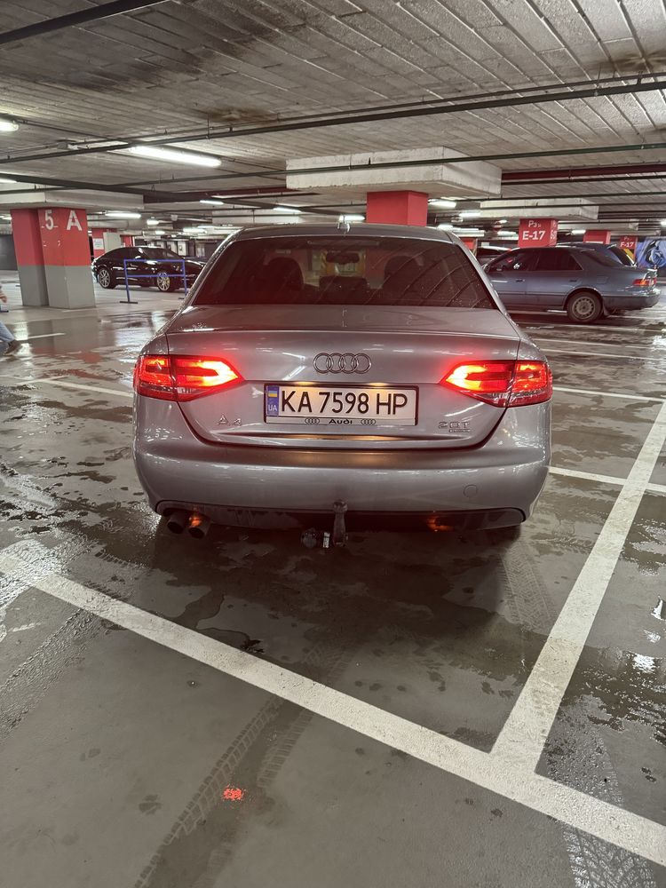 Продам Audi A4 B8  Quattro 2008