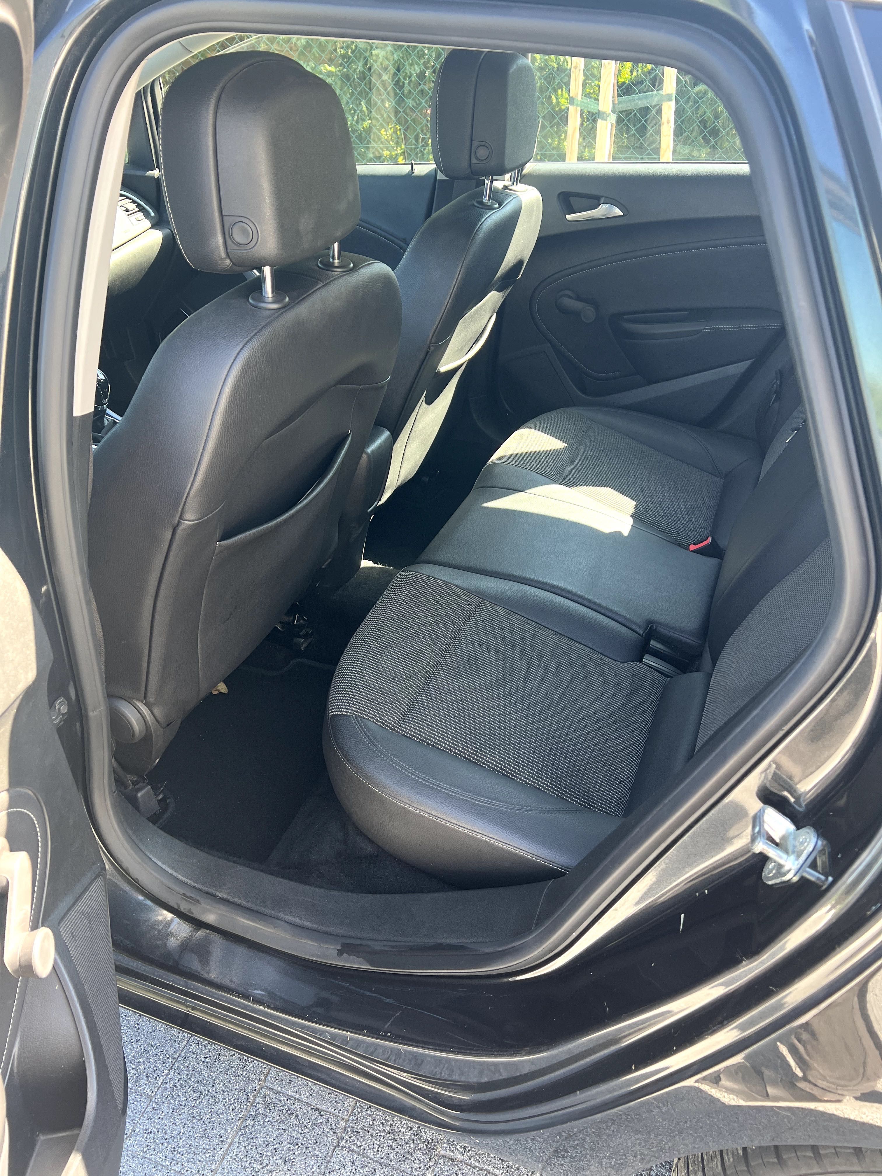 Opel Astra J 1.7 CDTI ECOFLEX Sport Tourer 2013 r.