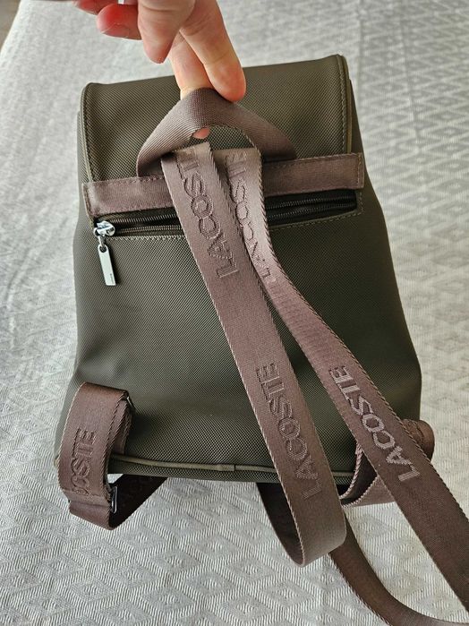 Mochila Lacoste nova