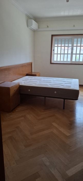 Quartos para arrendar em Pedroso - só senhoras
