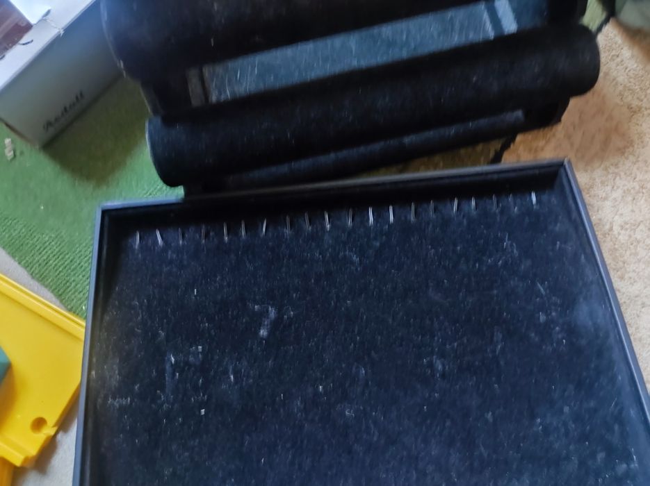 Ekspozytory na biżuterię