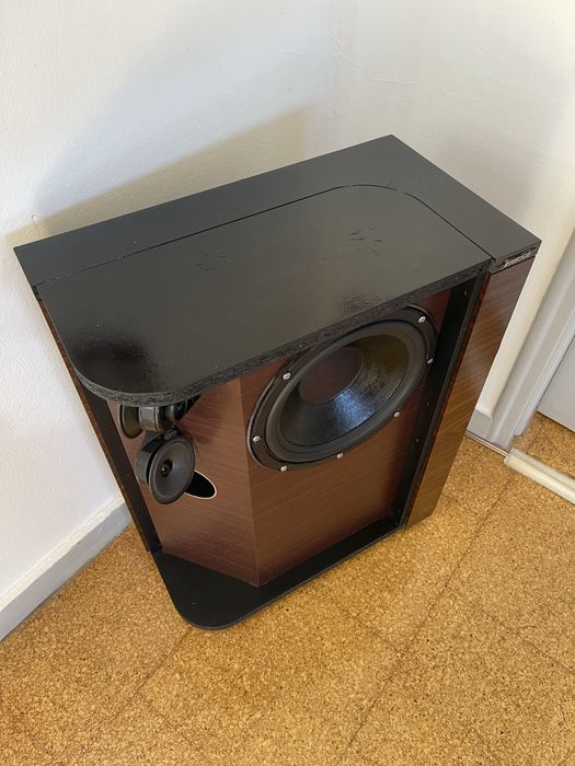 Excelentes Colunas Bose 505