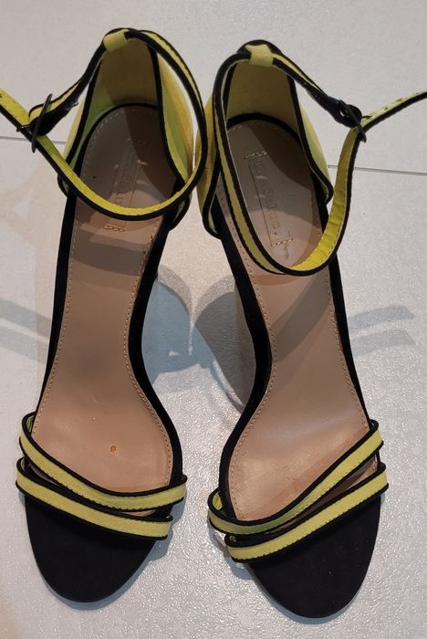 Sandały na szpilce limonkowe R 40