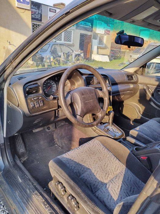 Subaru Legacy III 2.0B automat kombi na części