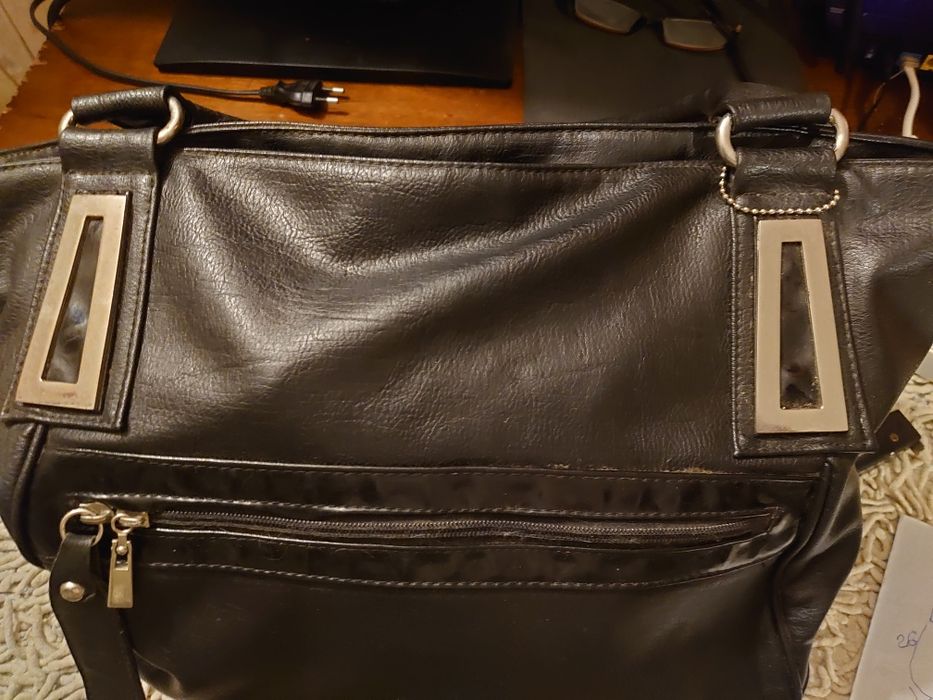 Сумка чорна жіноча