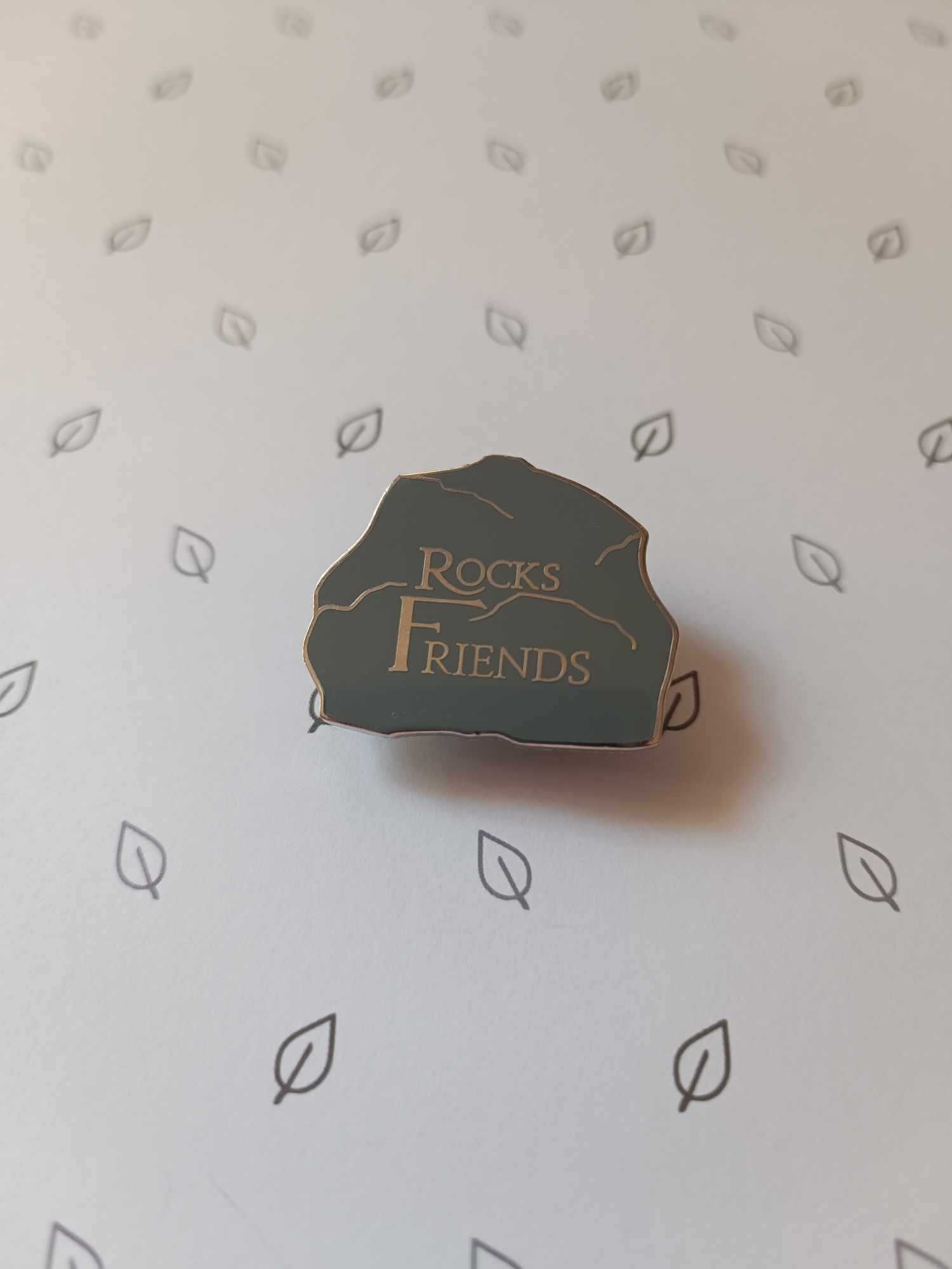 Przypinka Rocks Friends Labirynt Labyrinth 1986 Iron and Ink pin