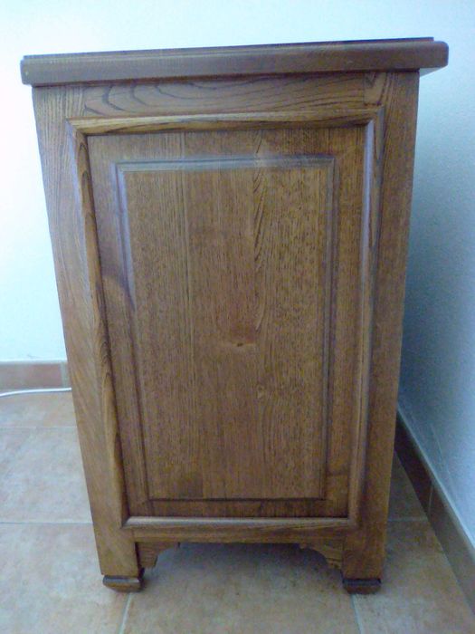 2 Mesas de Cabeceira em Carvalho(MADEIRA ROBUSTA), como NOVAS