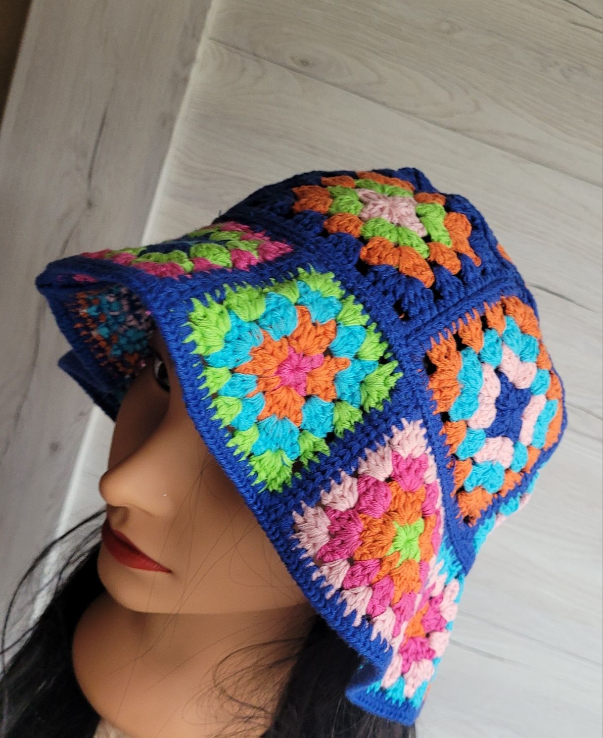 Śliczny szydełkowy kolorowy oddychający Boho Etno casual