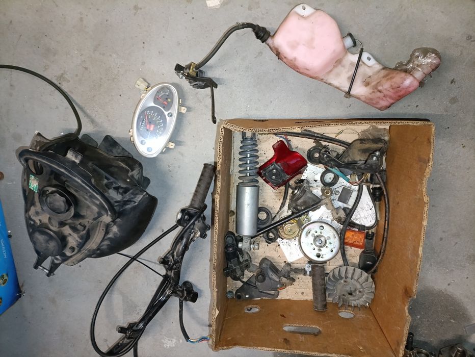 Aprilia scarabeo 50 czesci