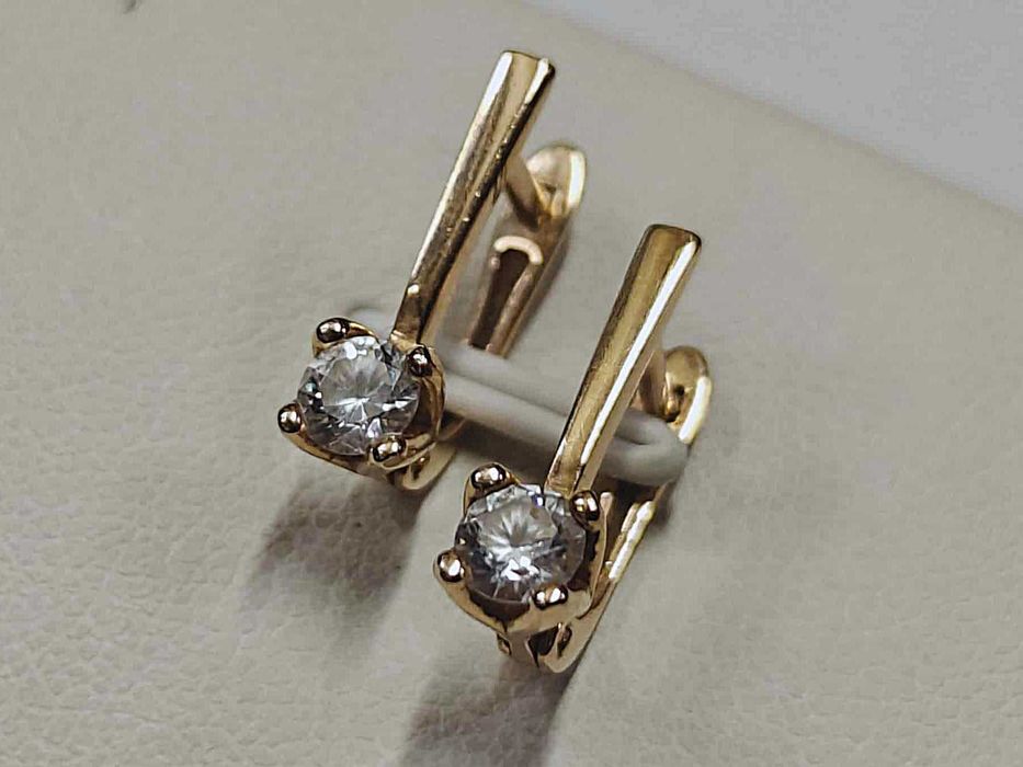 Kolczyki złote 585 zap. Angielskie | 2,19g | dł. 1,5cm | UŻYWANE |