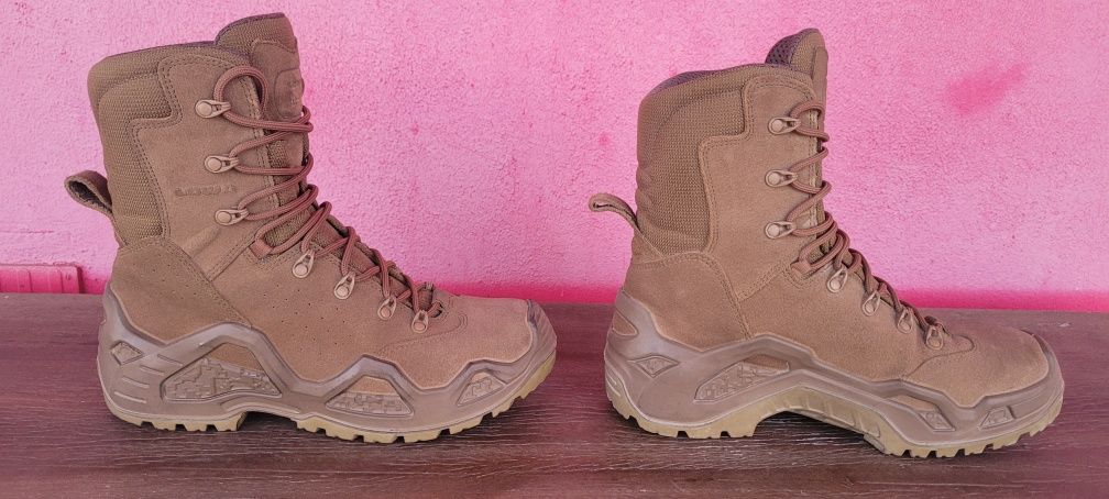 Botas da tropa LOWA