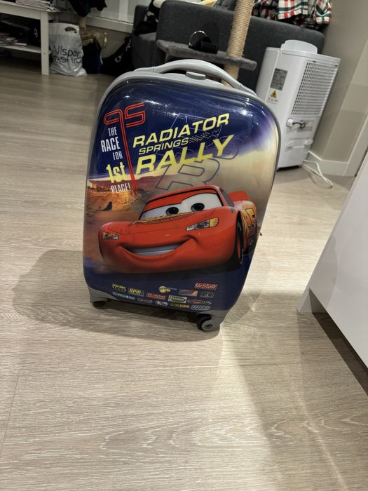 Чемодан дорожный Тачки дисней