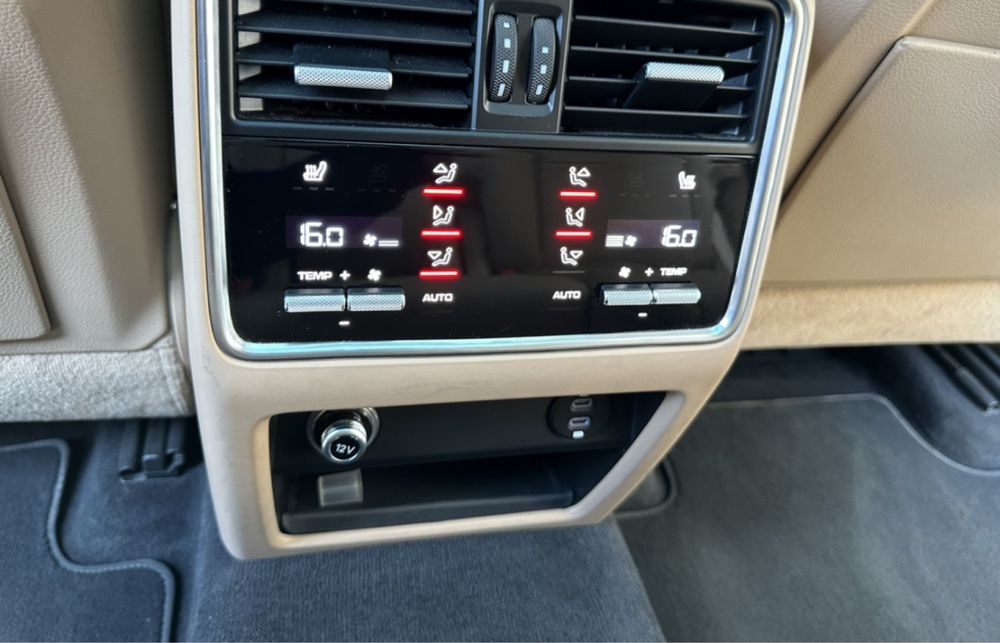 Porsche  cayenne matrix
