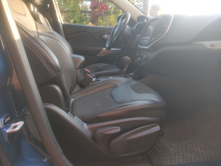 Jeep Cherokee Latitude Plus 2018 4WD