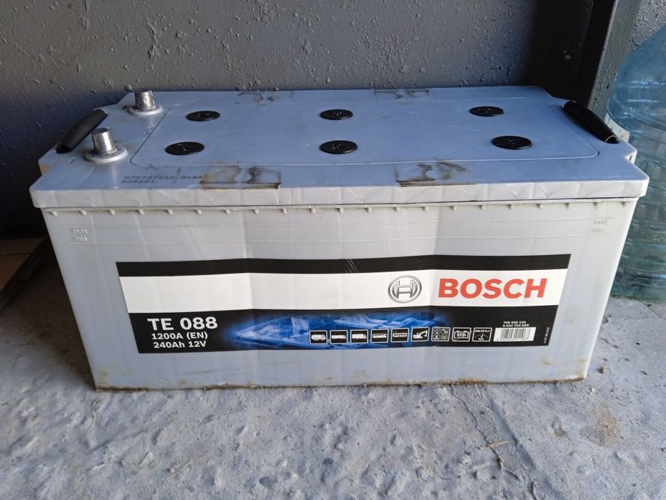 АКБ, Акумулятор BOSCH 240Ah