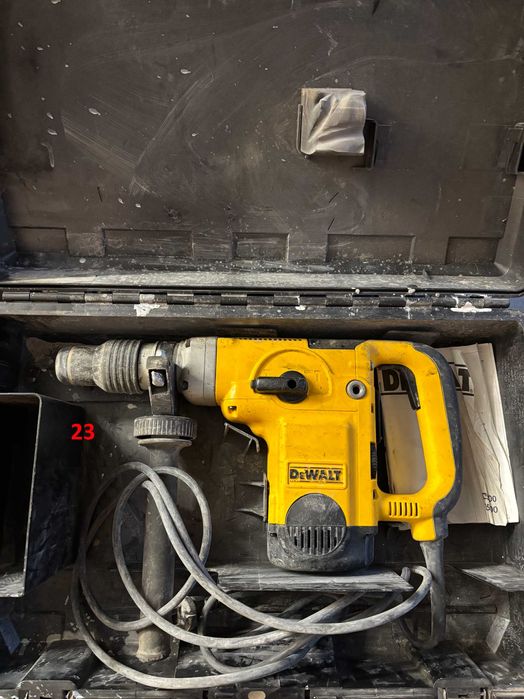 Elektronarzędzia, młotki udarowe, wiertarki Inne (MAKITA DEWALT BOSCH)