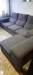 Sofá chaise long com 4 puffs