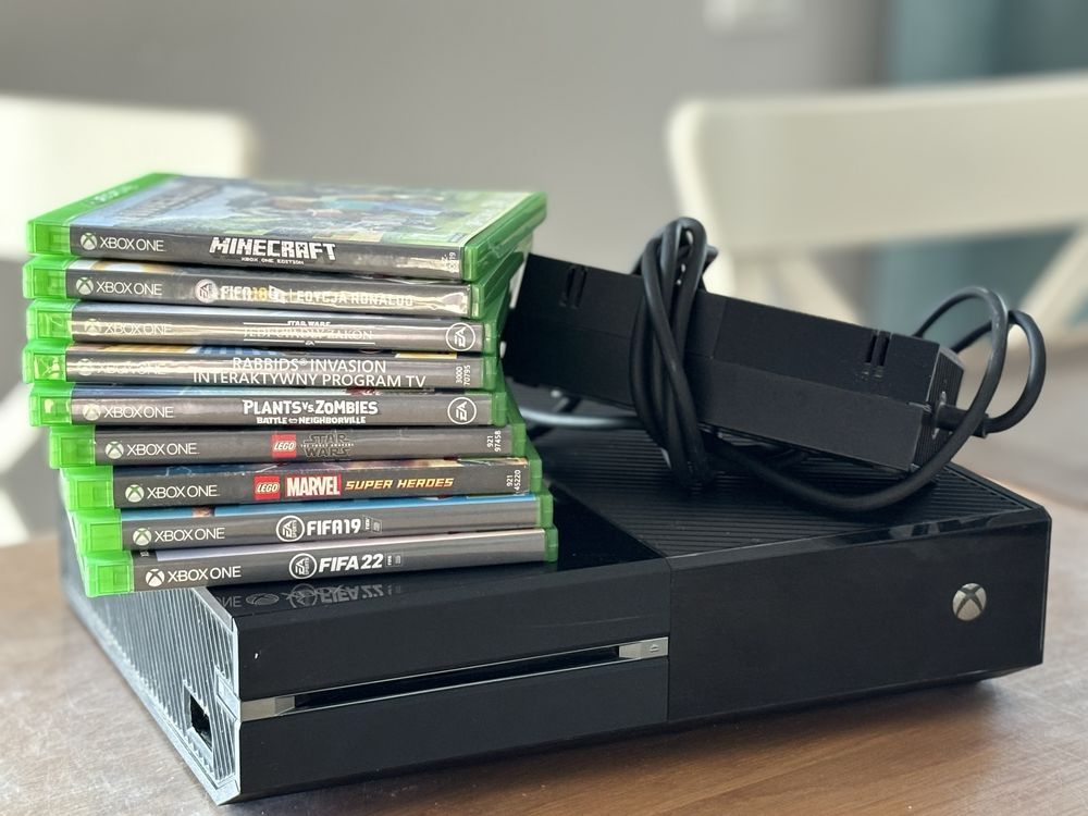 X box one kinect, model 1540, 9 płyt w gratisie