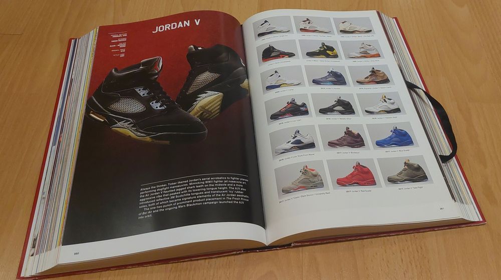 The Ultimate Sneaker Book