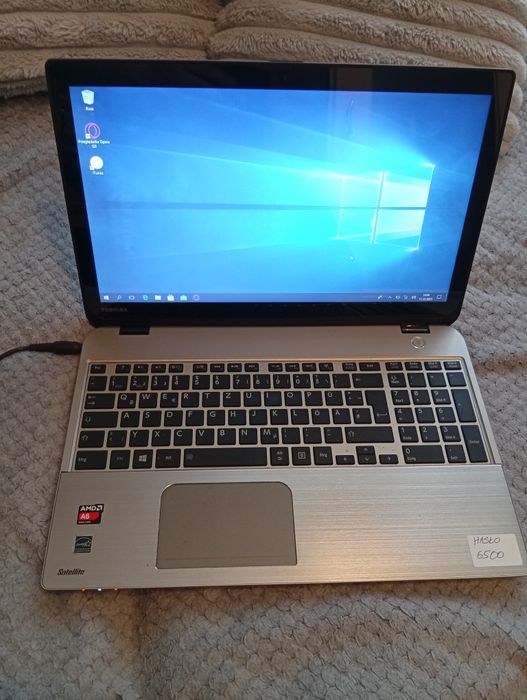 Laptop TOSHIBA DYNABOOK Satellite 50DT-A AMD A6 8GB/300GB