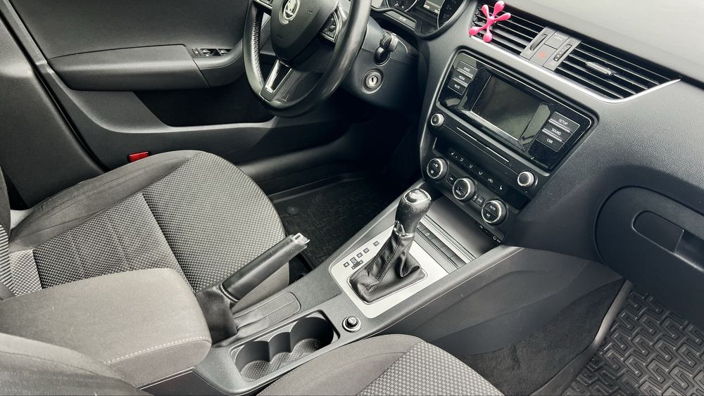 Skoda Оctavia А7 2016 1,4 автомат